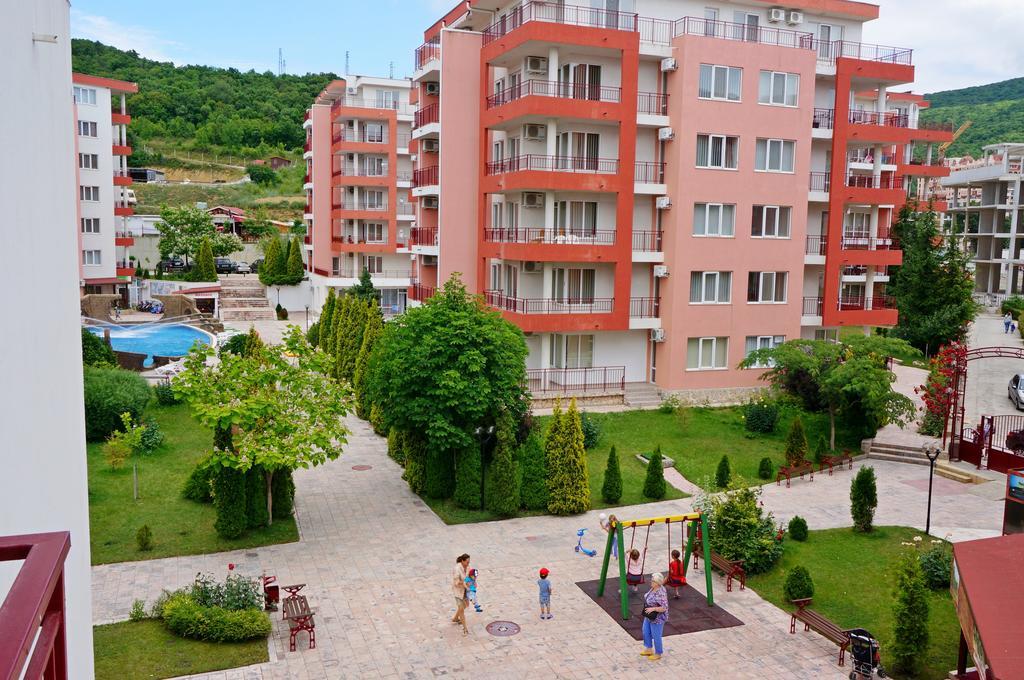 Gt Privilege Fort Beach Apartments Elenite Exteriér fotografie