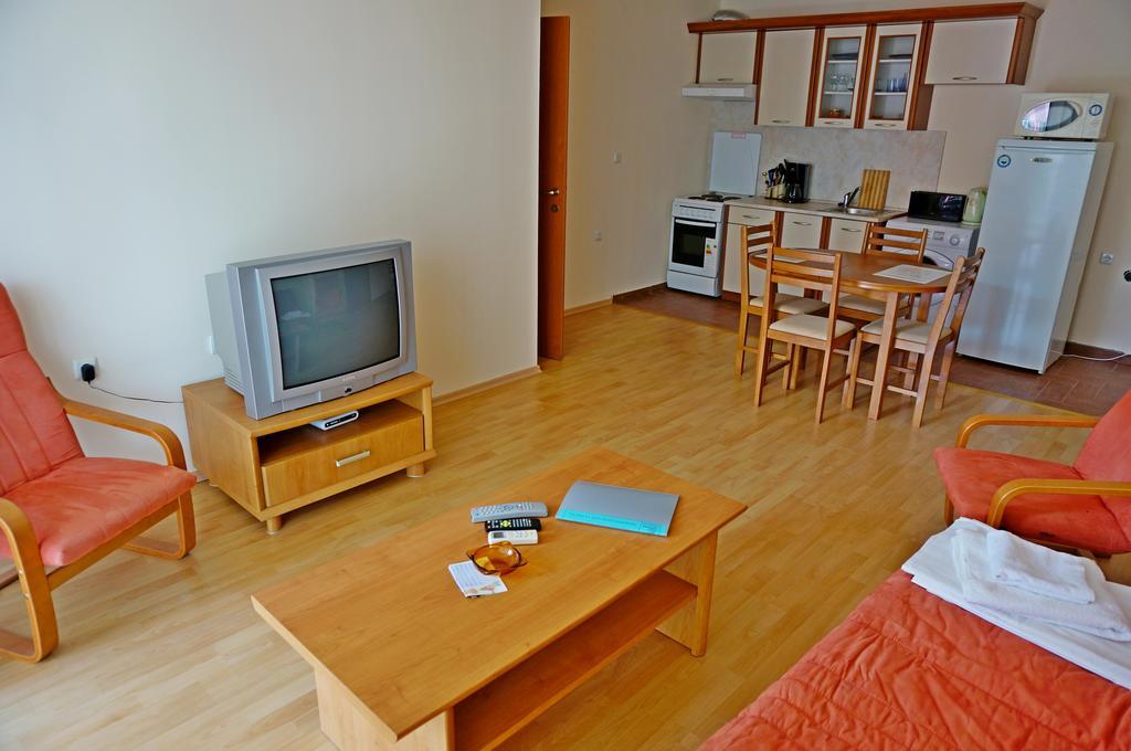 Gt Privilege Fort Beach Apartments Elenite Exteriér fotografie