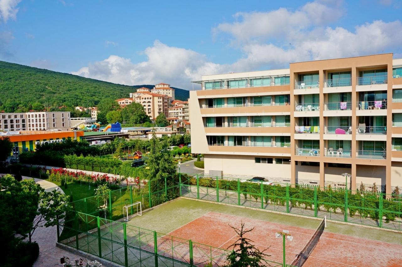Gt Privilege Fort Beach Apartments Elenite Exteriér fotografie