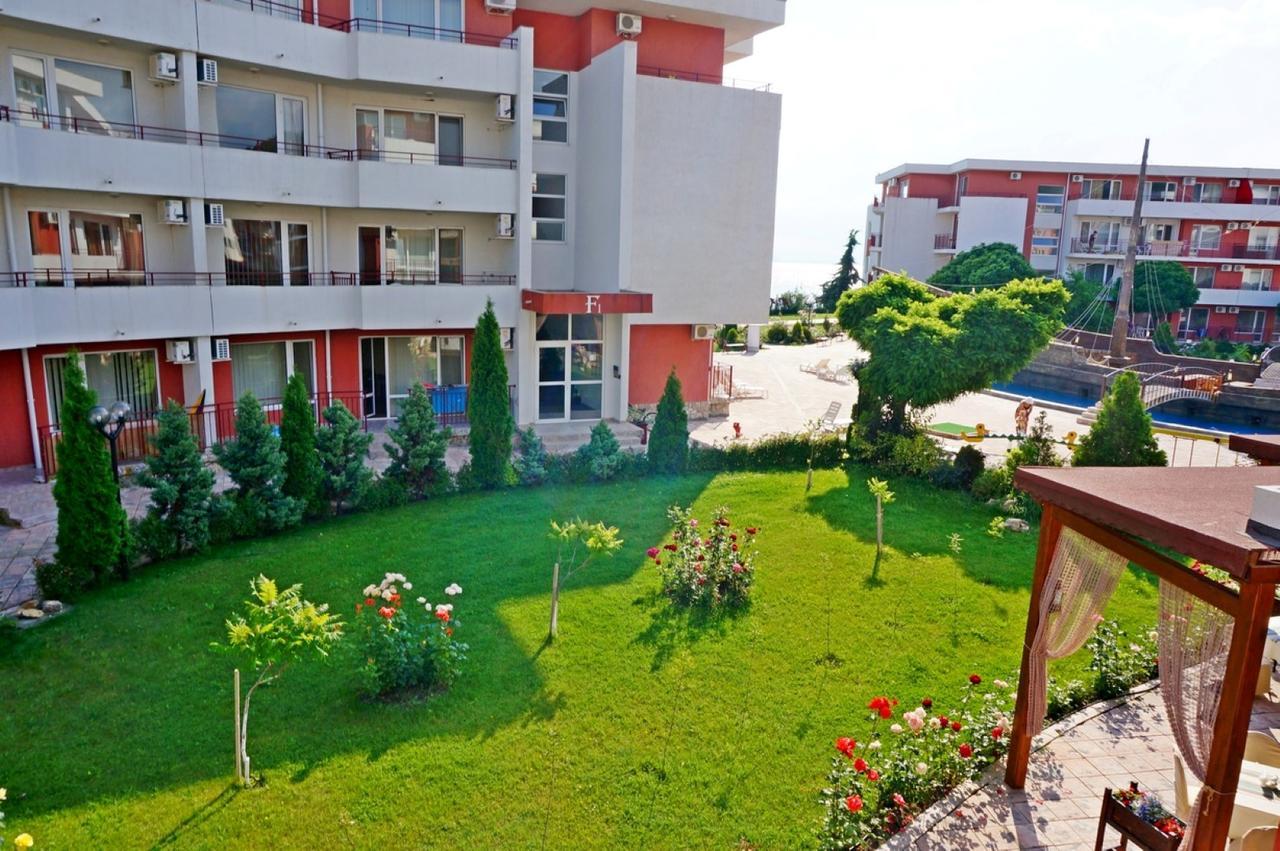 Gt Privilege Fort Beach Apartments Elenite Exteriér fotografie